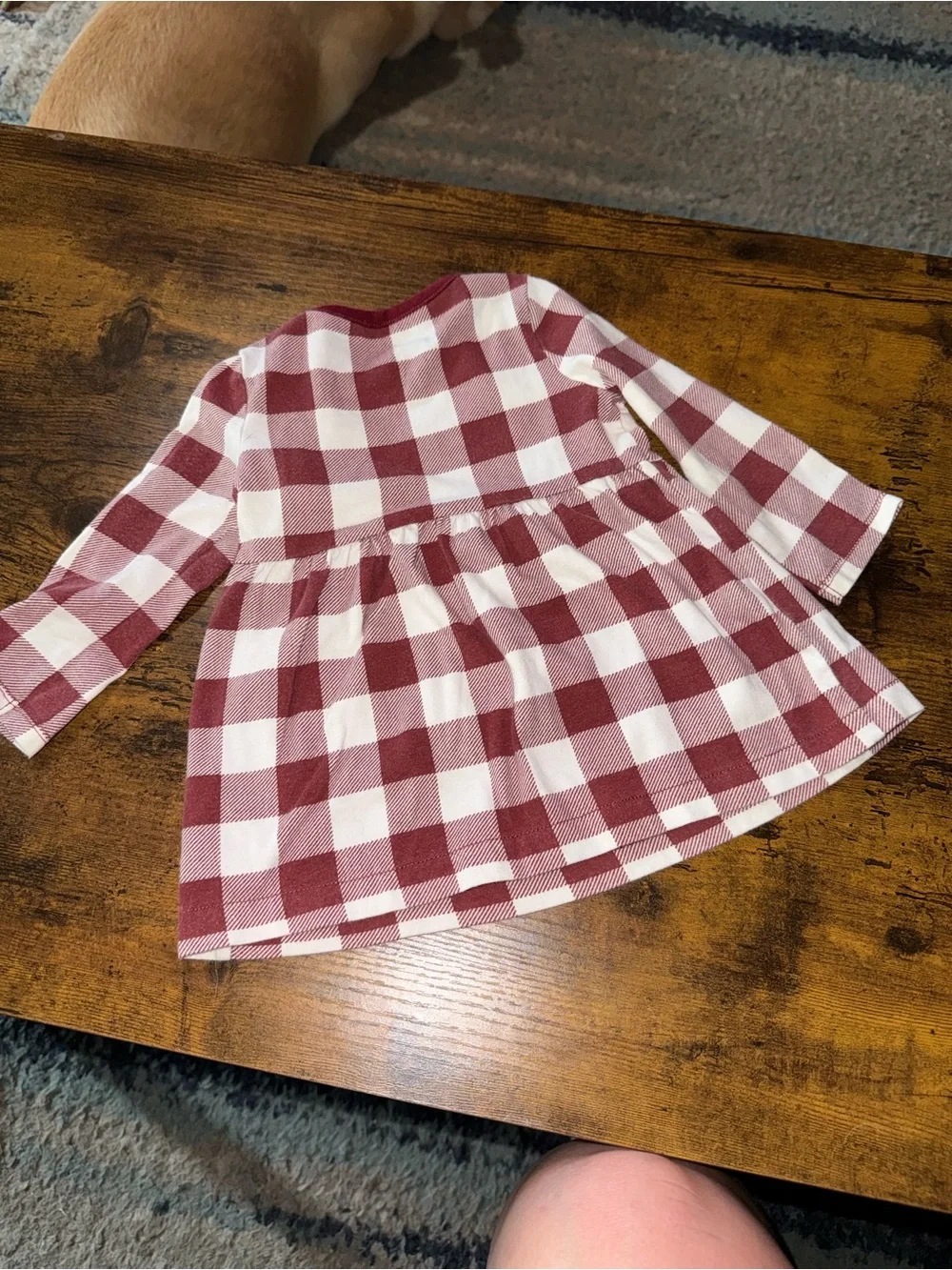 Carter’s 6-9months 2 shirts and 1 pair of pants